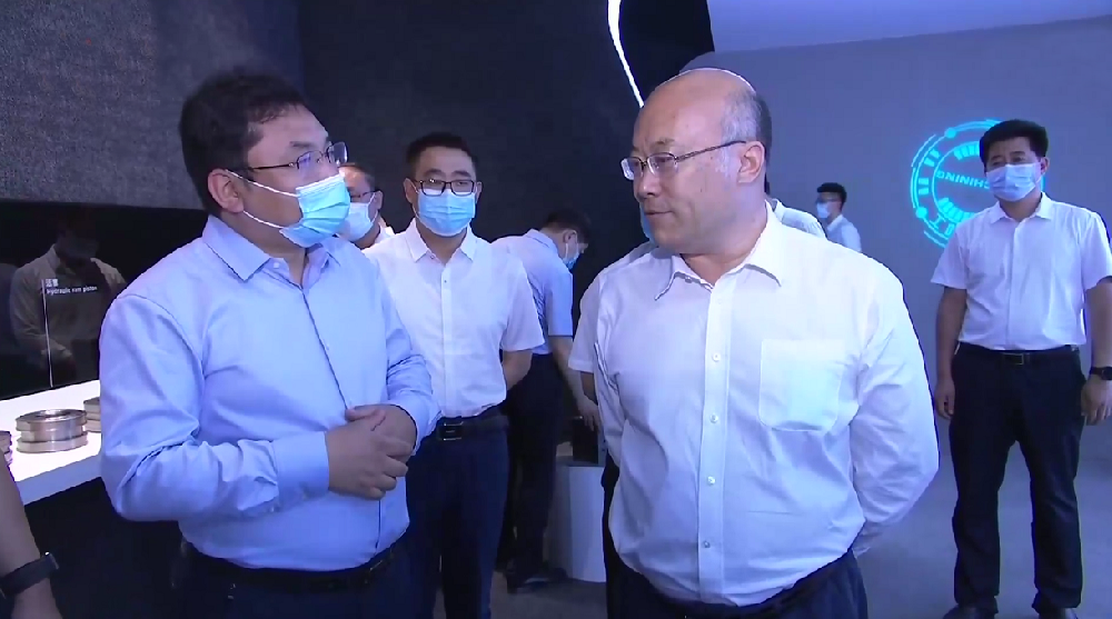 省長王正譜蒞臨恒工精密裝備調研
